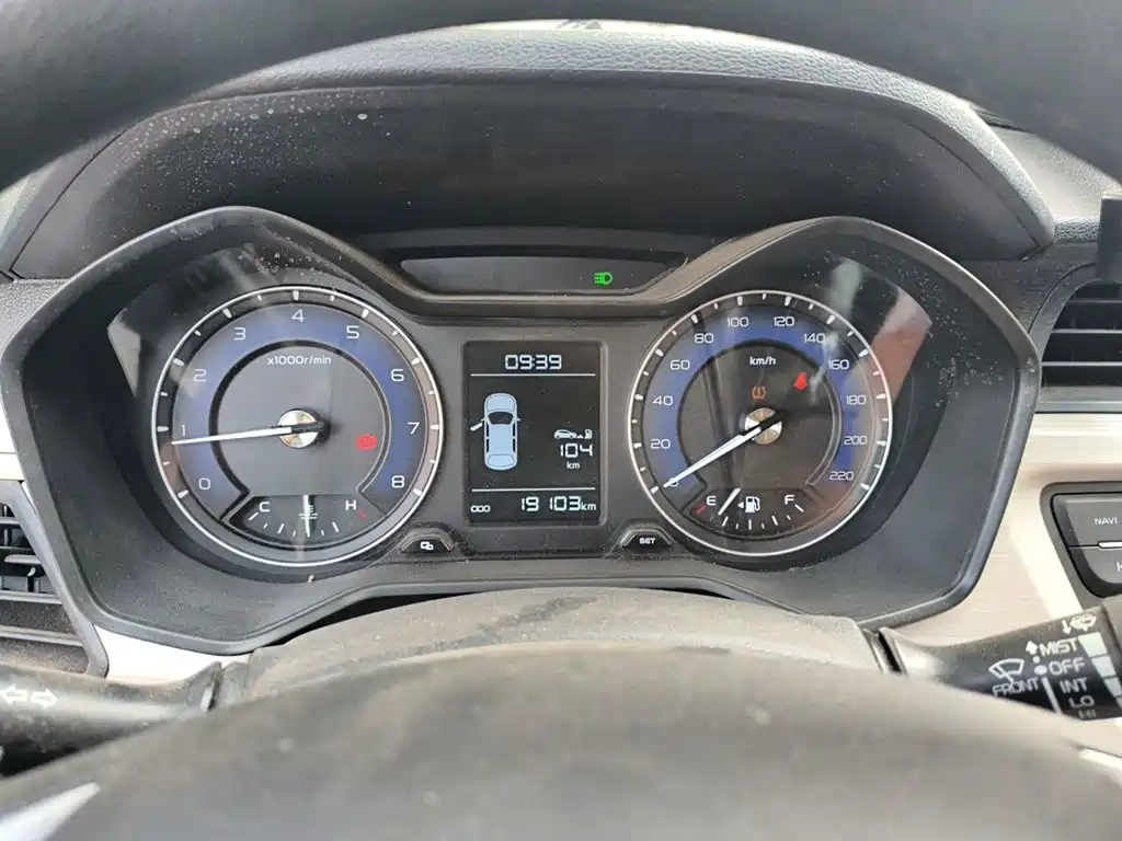 Geely Vision X3 — миниатюра 7