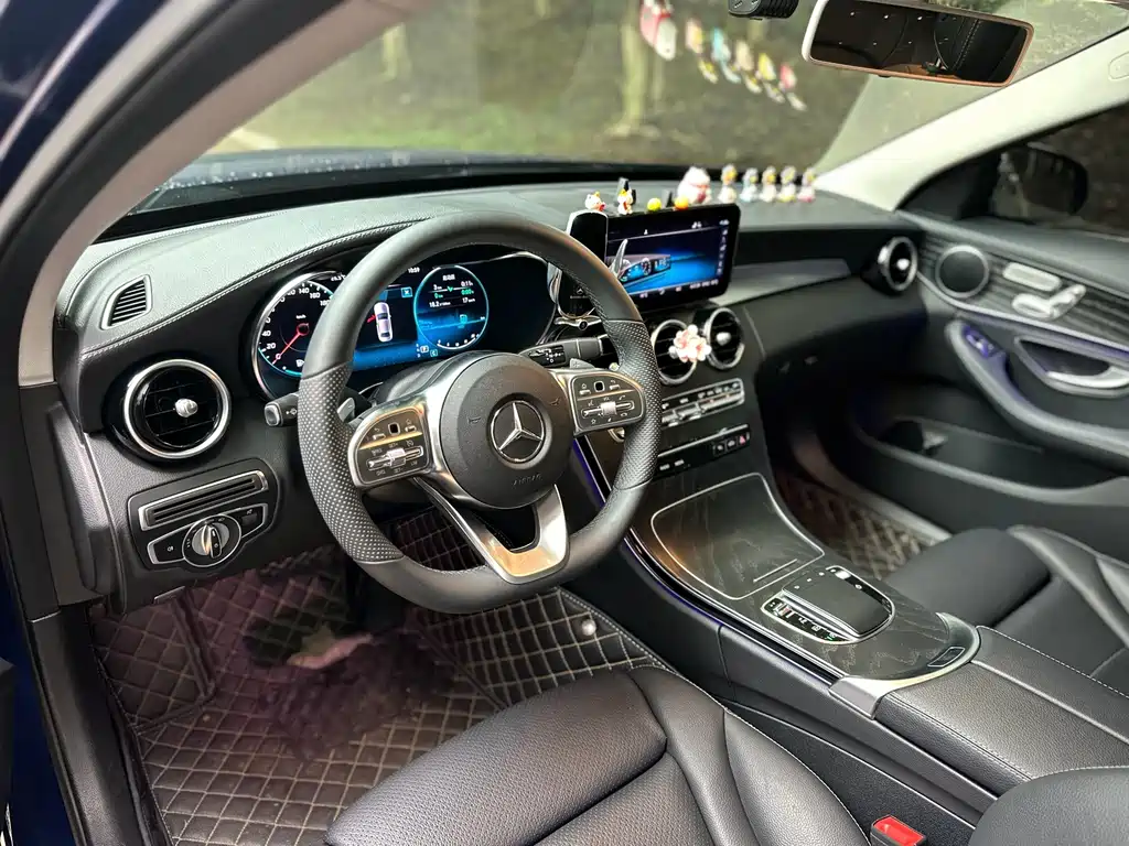 Mercedes-Benz C-Class — миниатюра 13