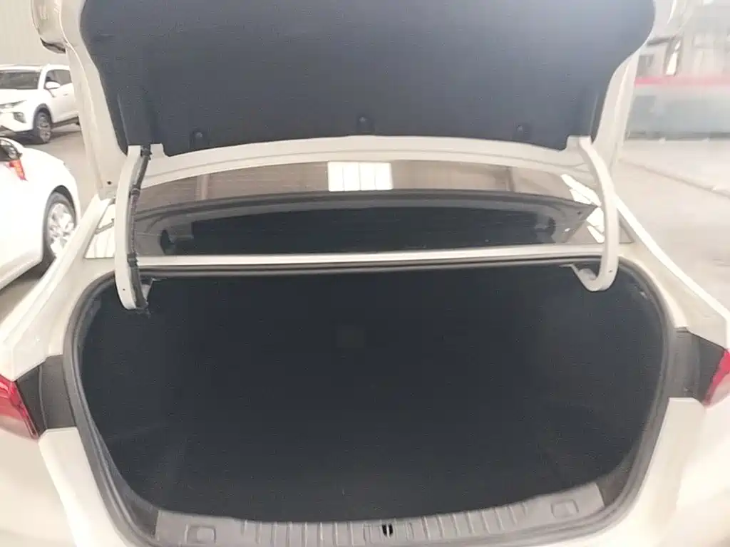 Buick Verano — миниатюра 19