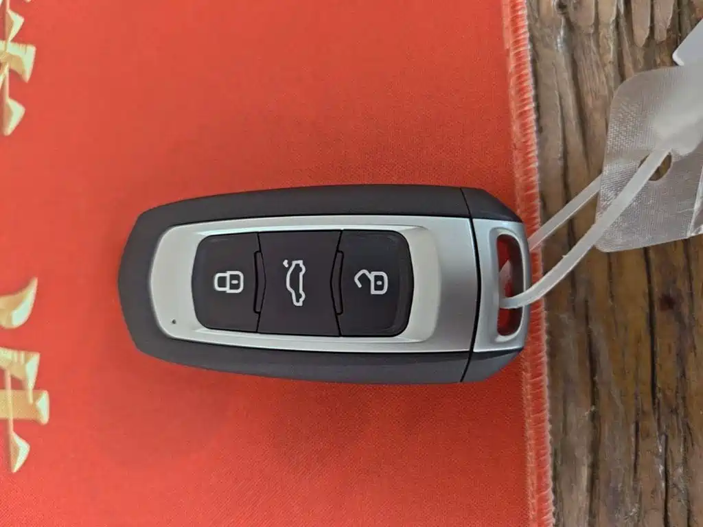 Geely Emgrand GL — миниатюра 9