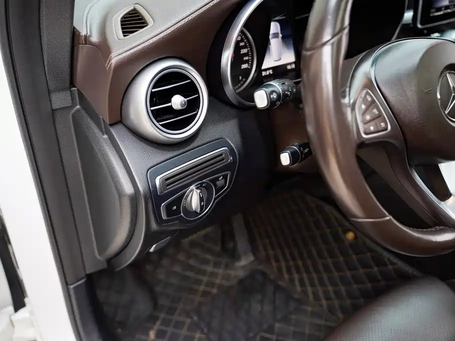 Mercedes-Benz GLC — миниатюра 7