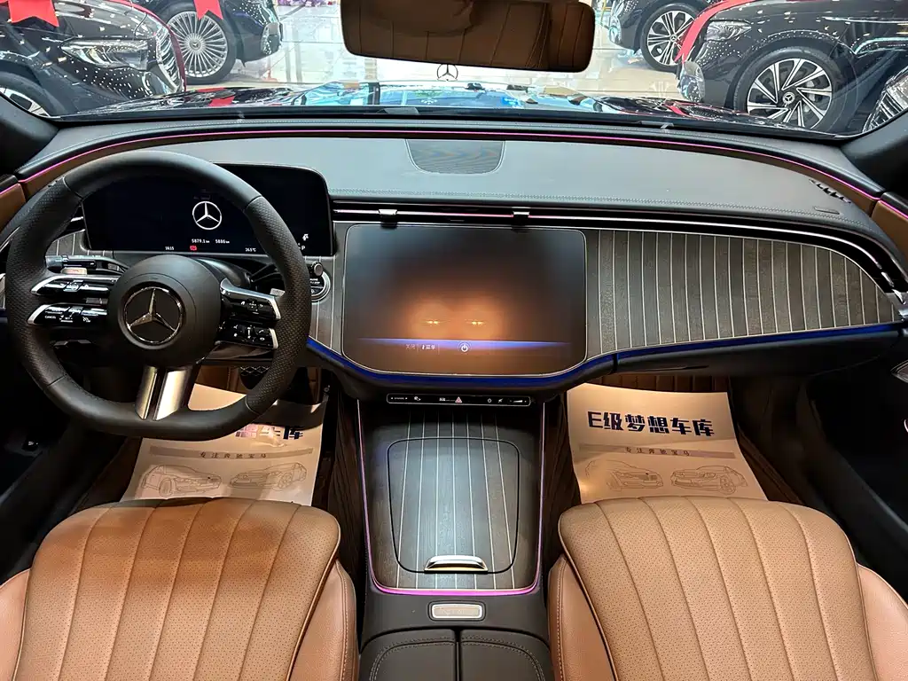 Mercedes-Benz E-Class — миниатюра 9