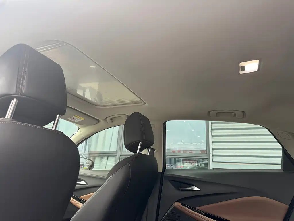Buick Verano — миниатюра 10