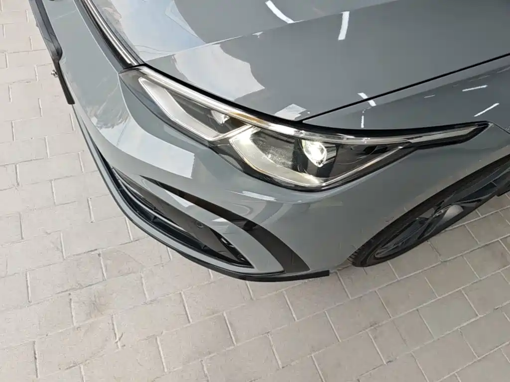 Volkswagen Golf — миниатюра 24