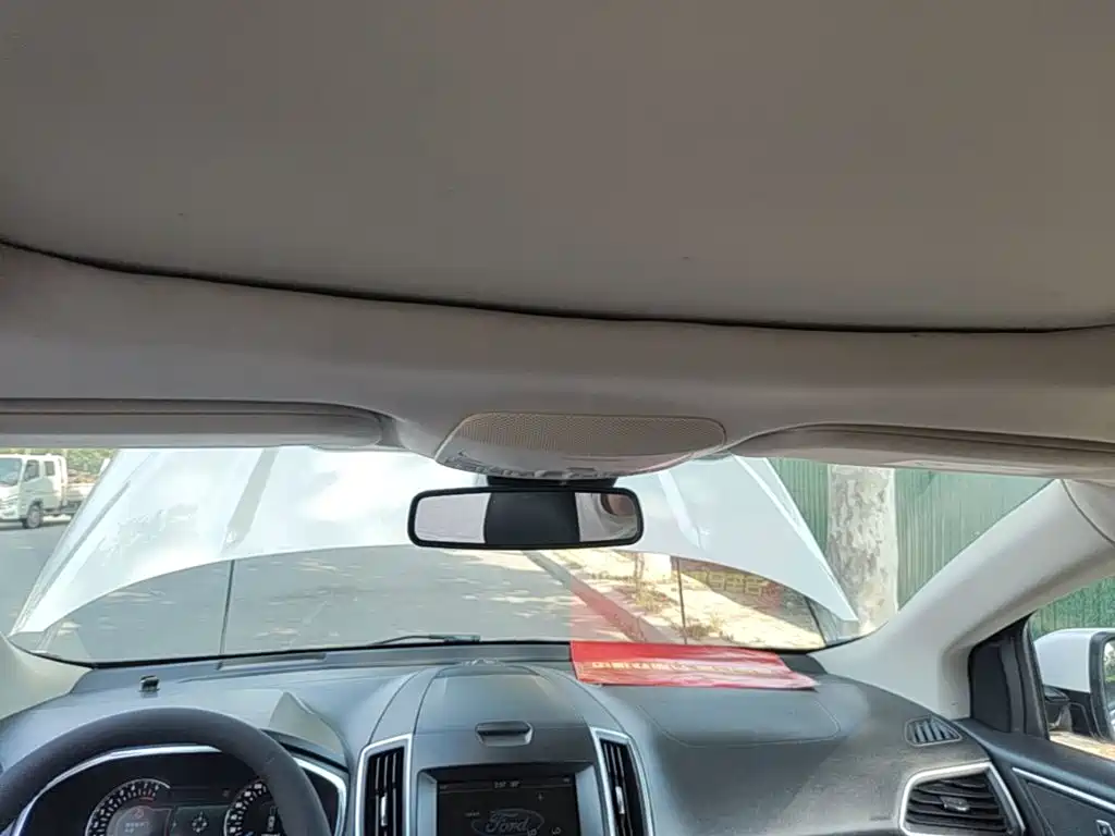 Ford Edge — миниатюра 18
