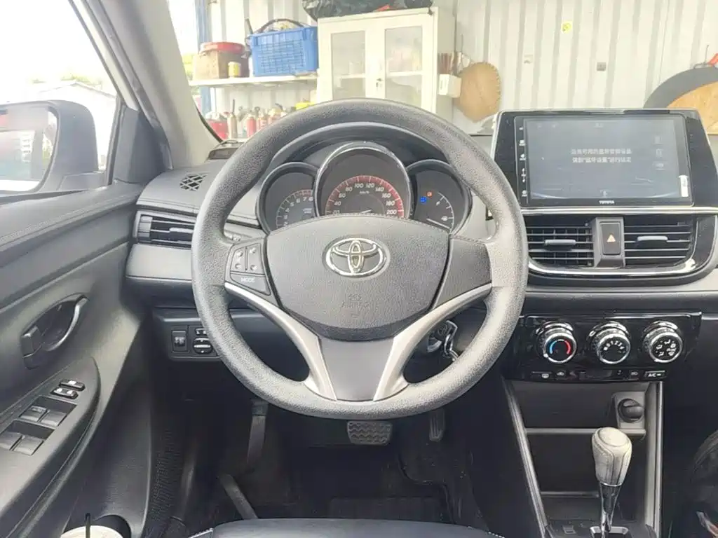 Toyota Vios FS — миниатюра 11
