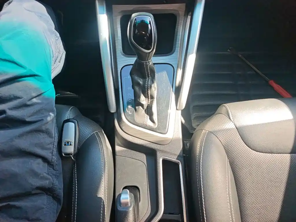 Geely Vision X3 — миниатюра 14