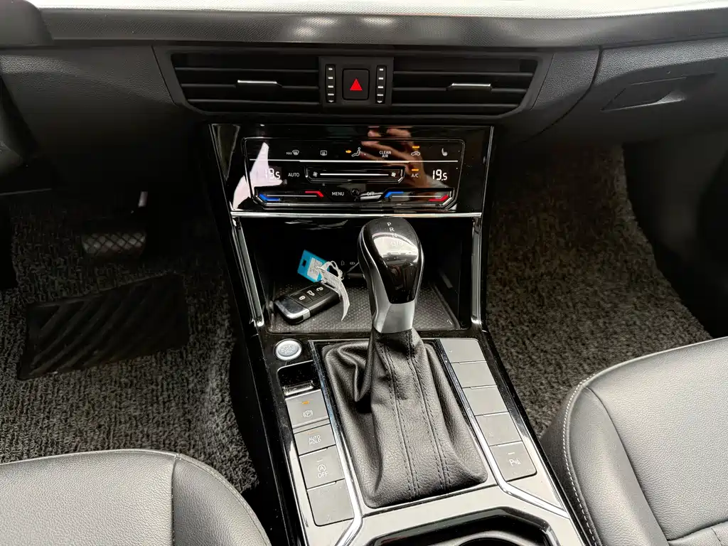 Volkswagen Passat — миниатюра 10