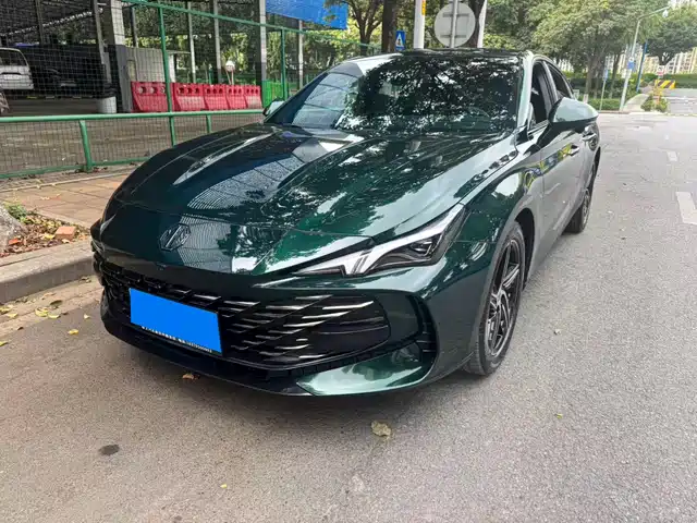 2023 MG MG7