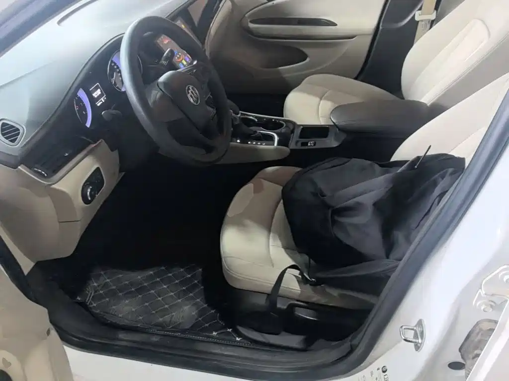 Buick Verano — миниатюра 15