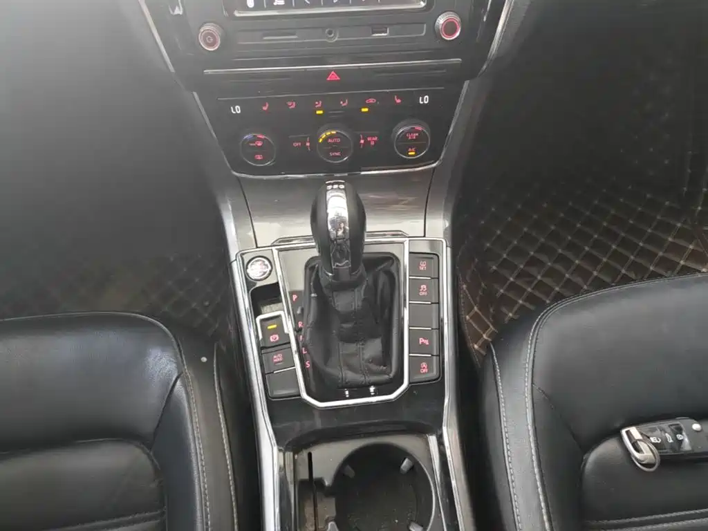 Volkswagen Passat — миниатюра 14