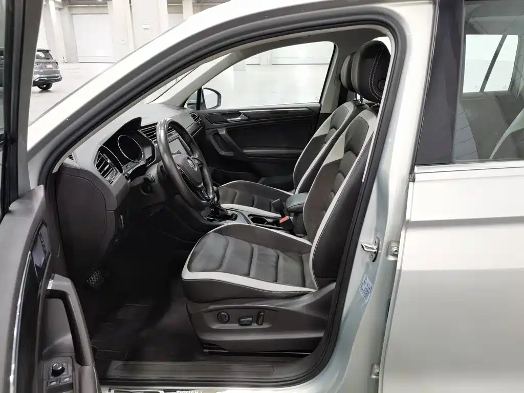 Volkswagen Tiguan L — миниатюра 10