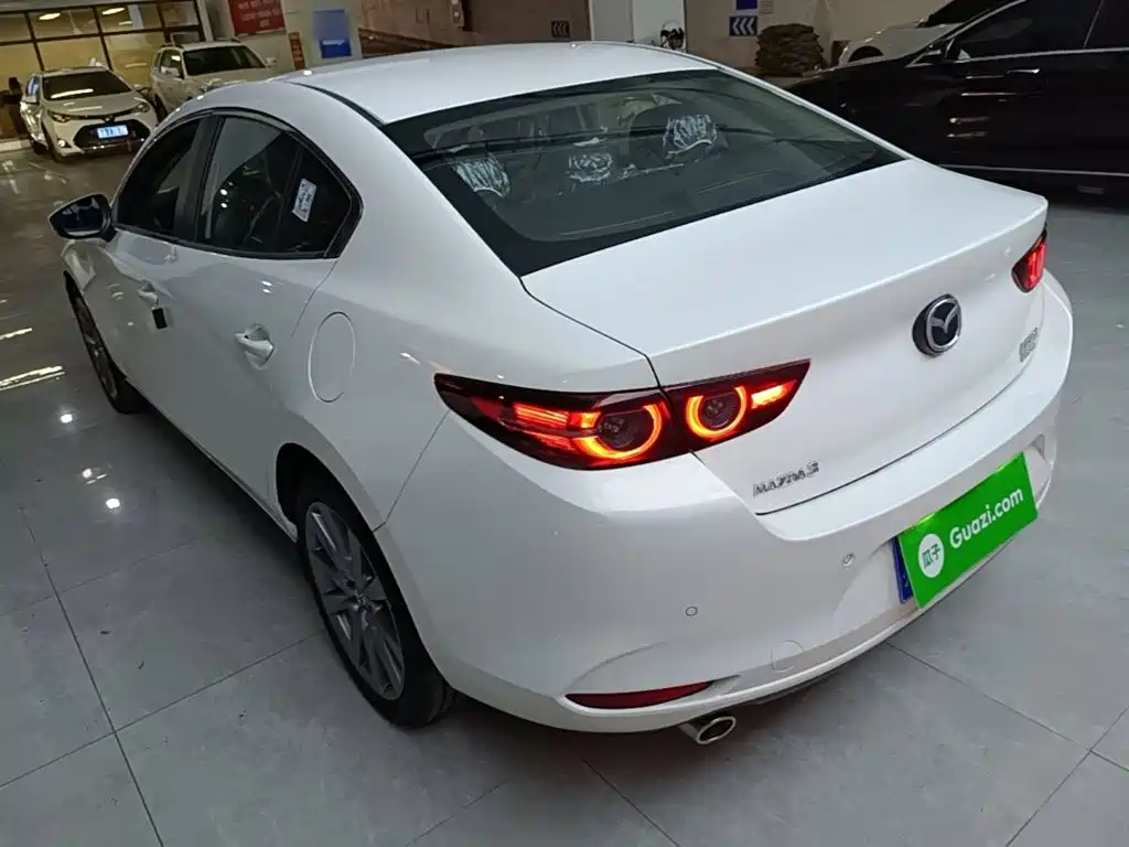 Mazda 3 Axela — миниатюра 5