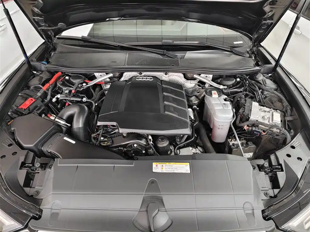 Audi A6L 2021 40 TFSI Luxury