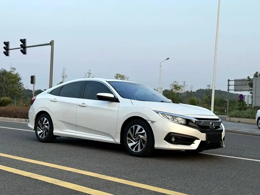 Honda Civic — миниатюра 2