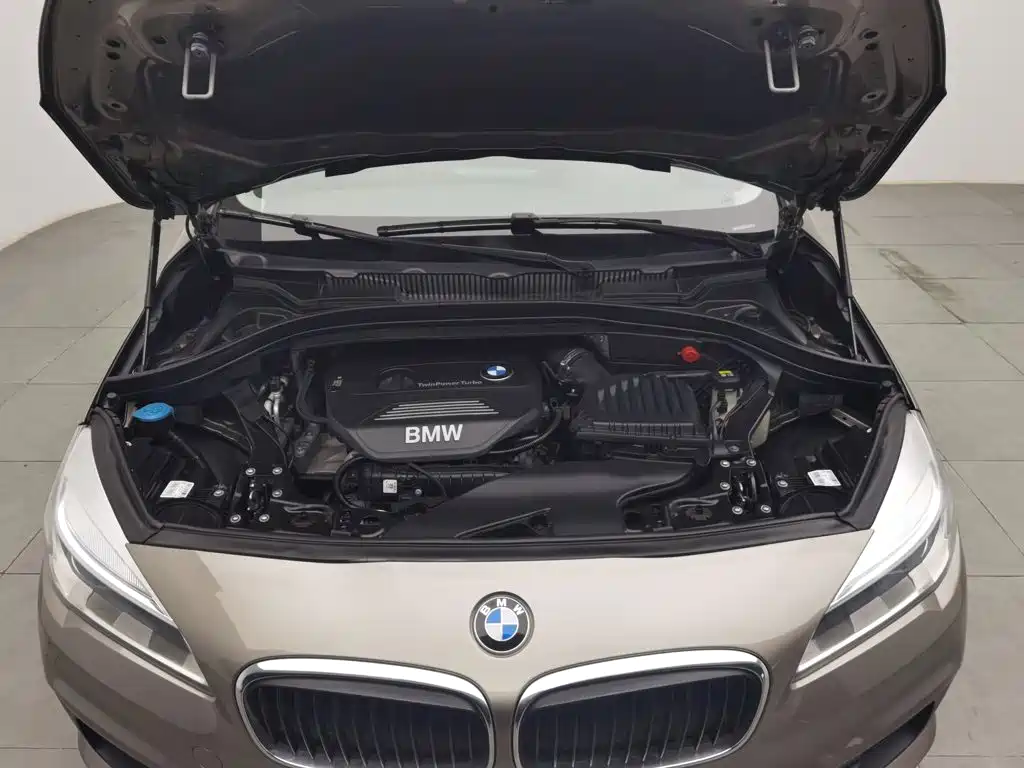 BMW 2 Series Active Tourer — миниатюра 6