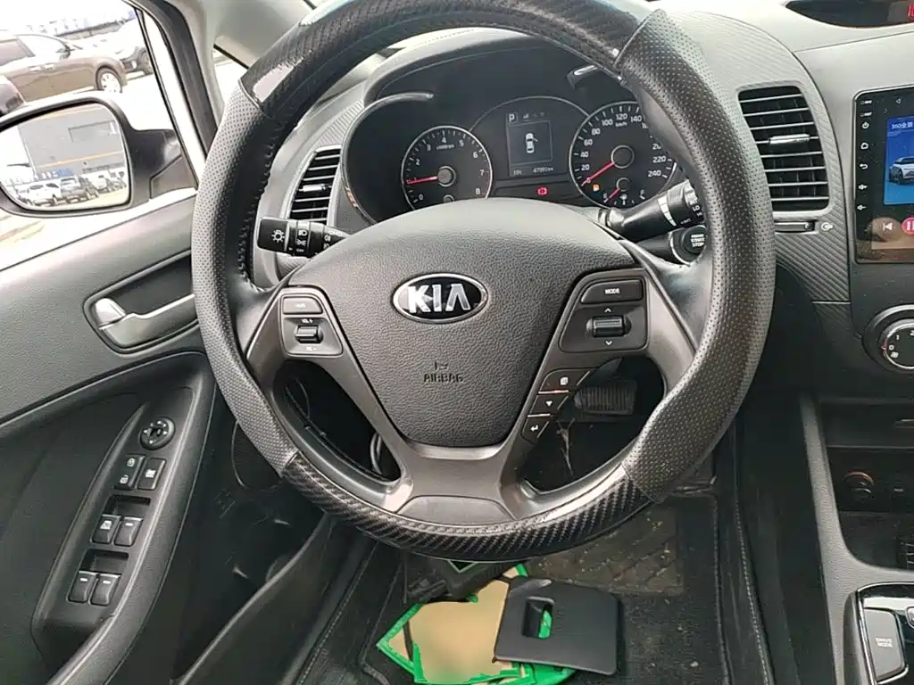 Kia K3 — миниатюра 11