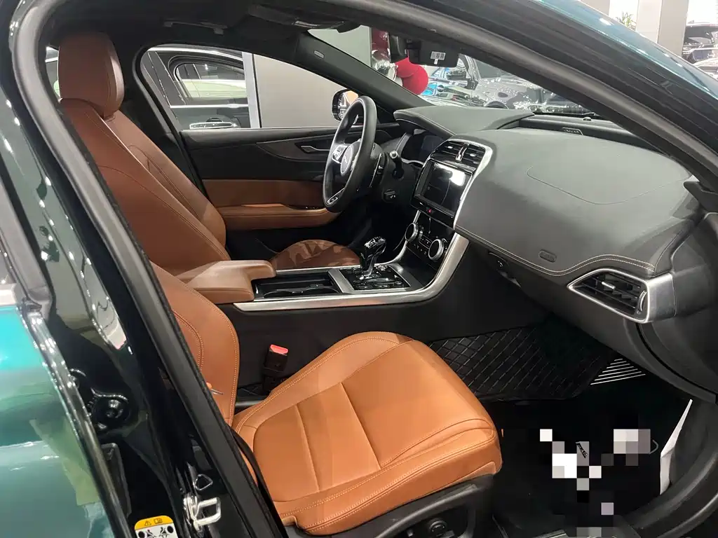 Jaguar XEL — миниатюра 4