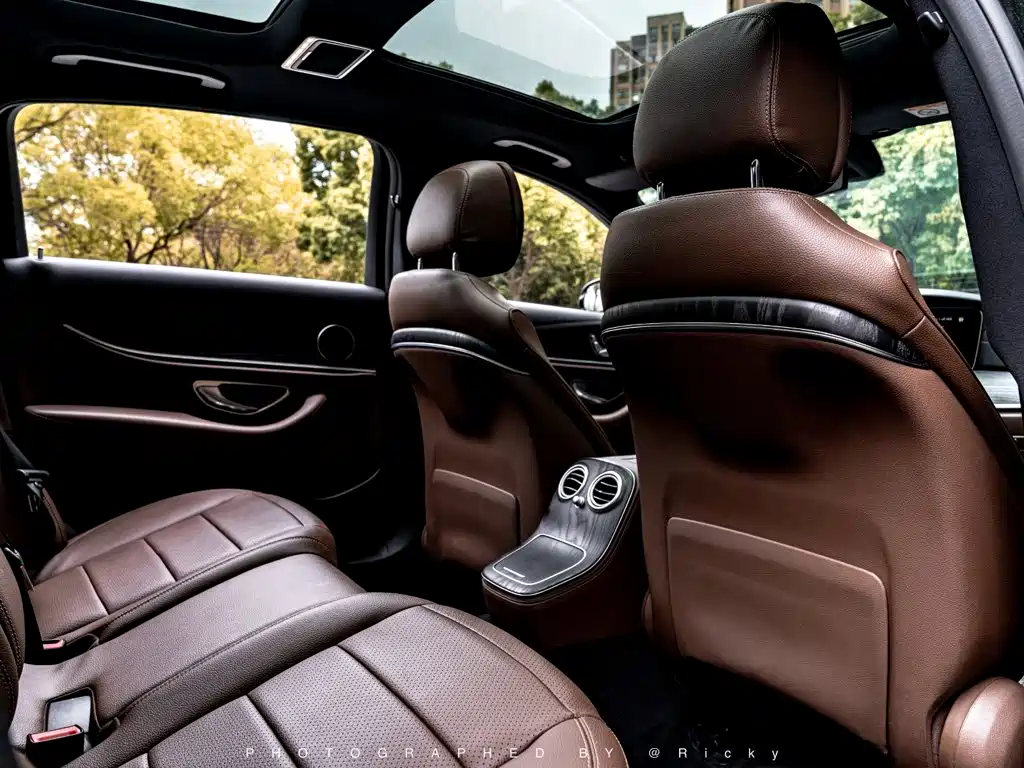 Mercedes-Benz E-Class — миниатюра 10