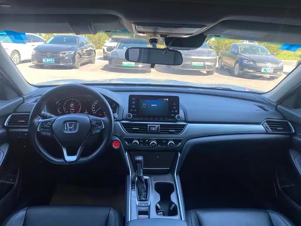 Honda Accord — миниатюра 9