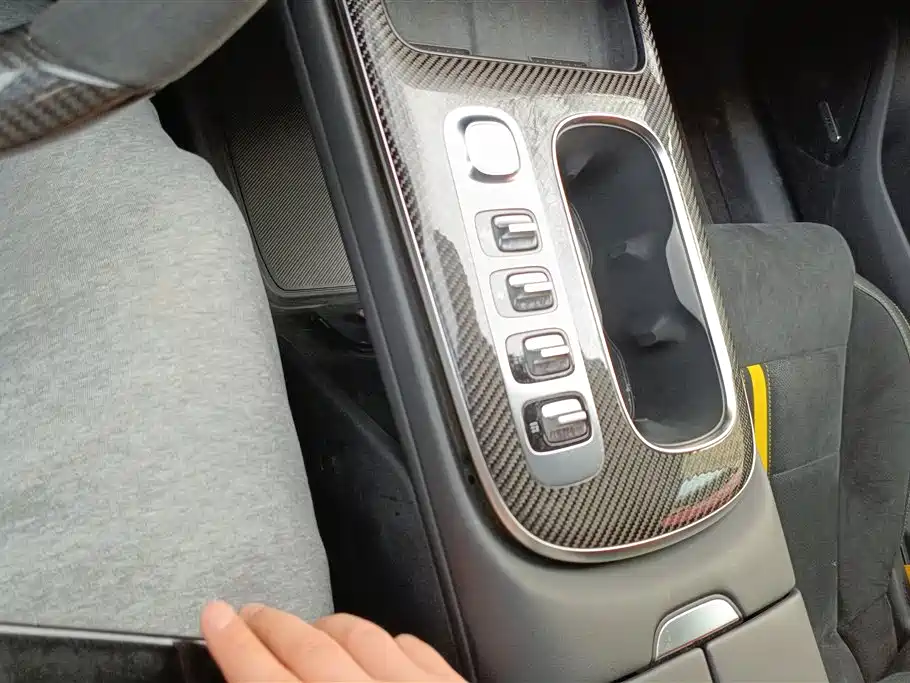 XIAOMI CAR XIAOMI SU7 ULTRA