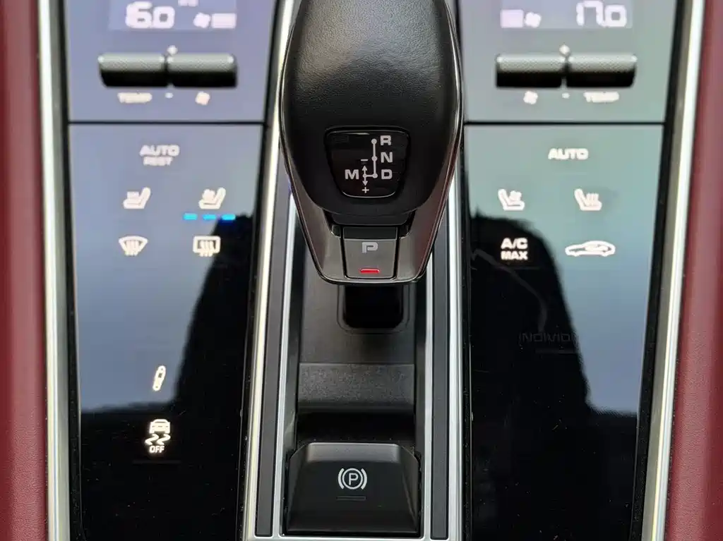 Porsche Panamera — миниатюра 12
