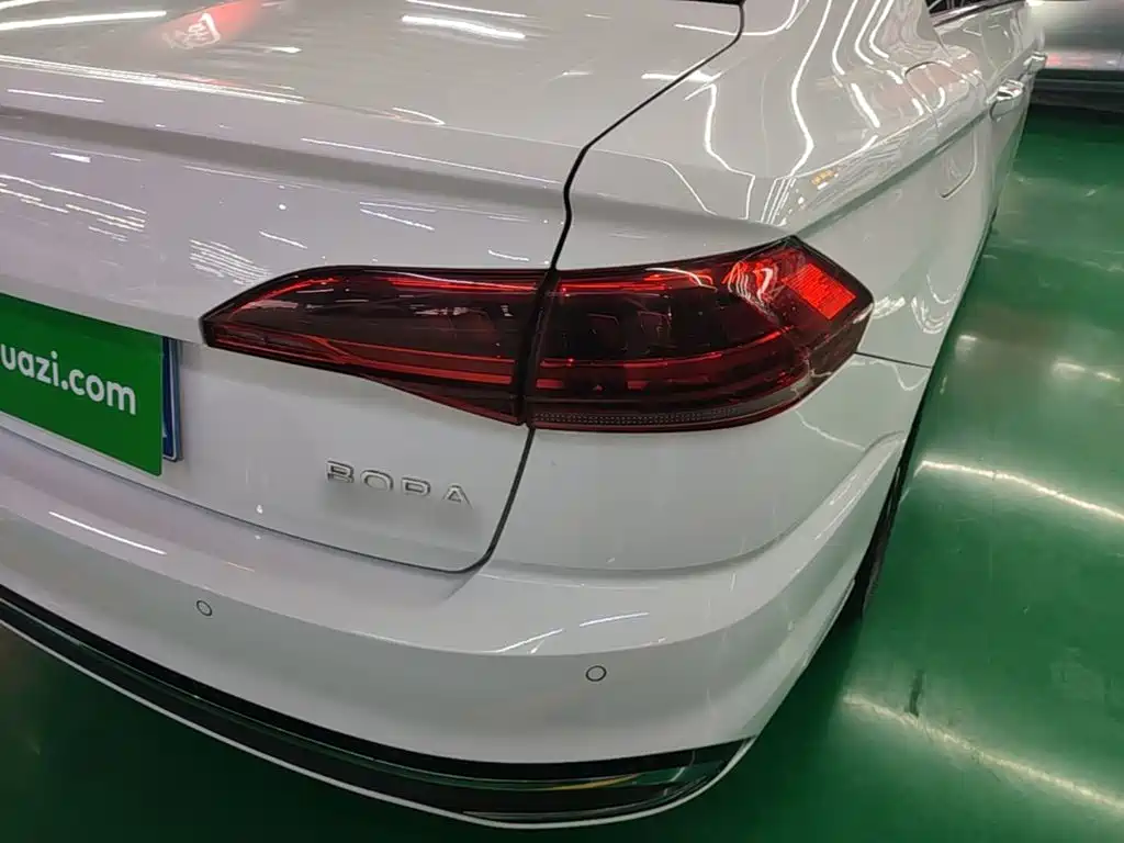 Volkswagen Bora — миниатюра 8