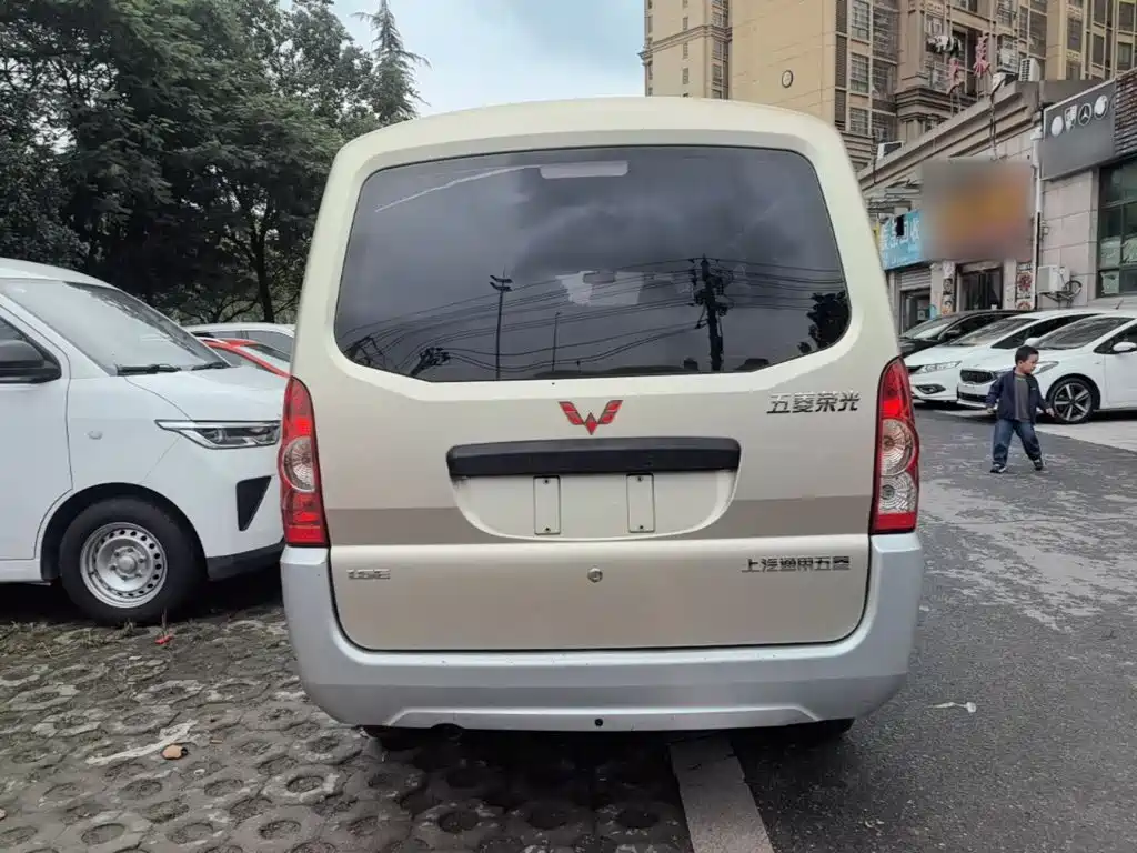 Wuling Rongguang — миниатюра 6