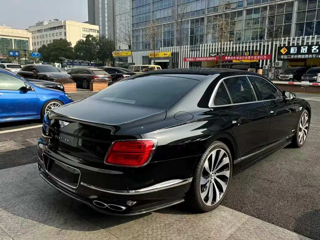 Bentley Flying Spur 2023 4.0T V8