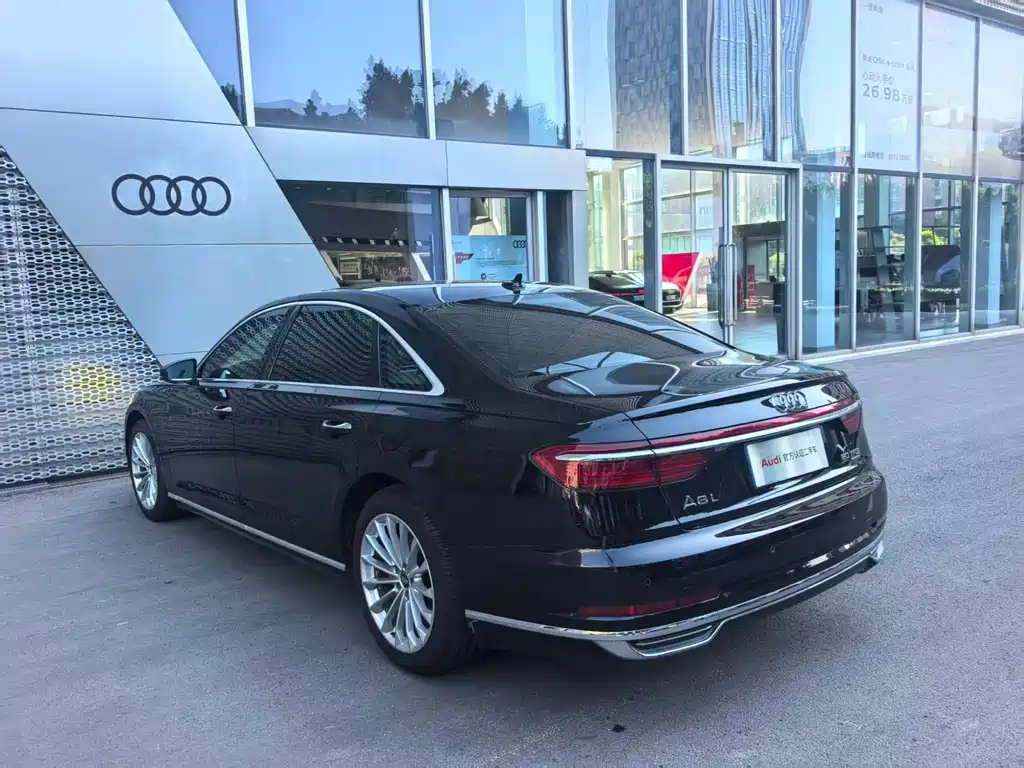 Audi A8 — миниатюра 11