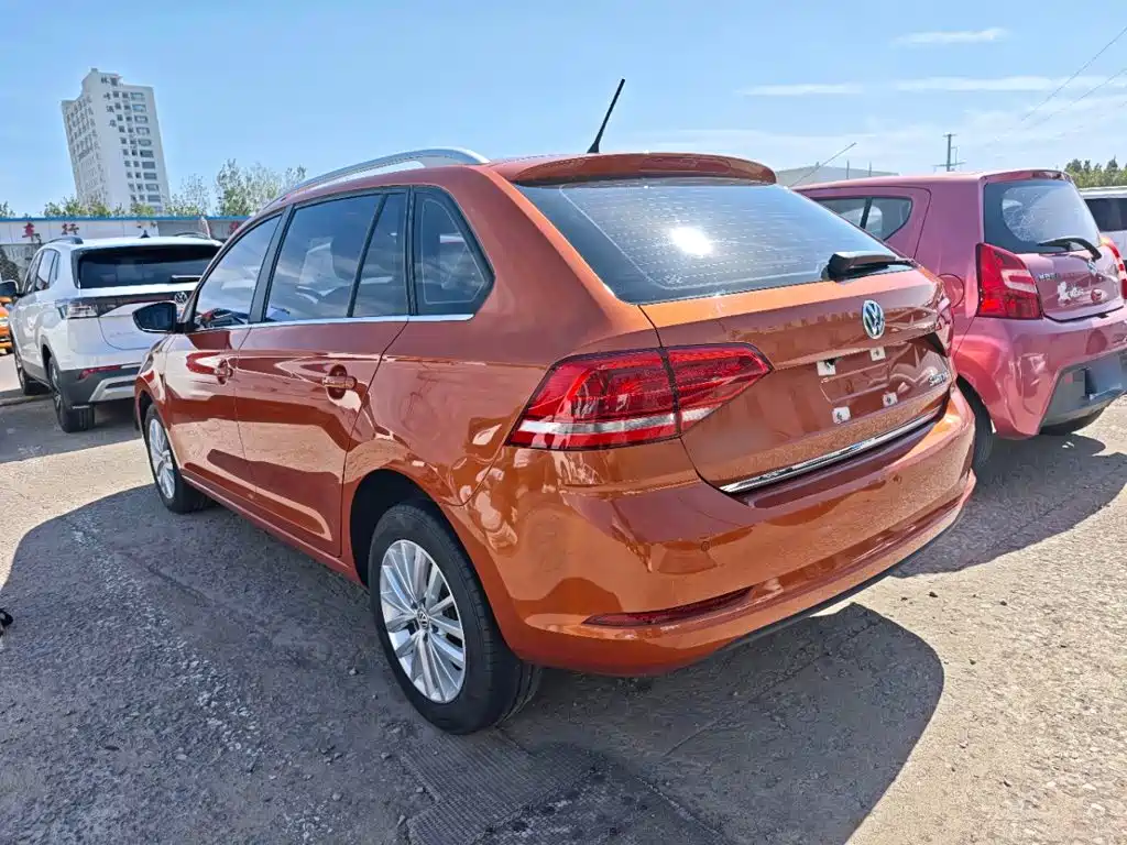 Volkswagen Santana — миниатюра 5