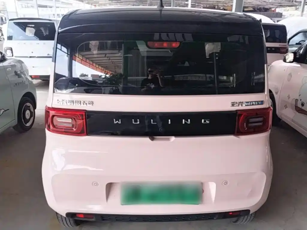 Wuling MINIEV — миниатюра 6
