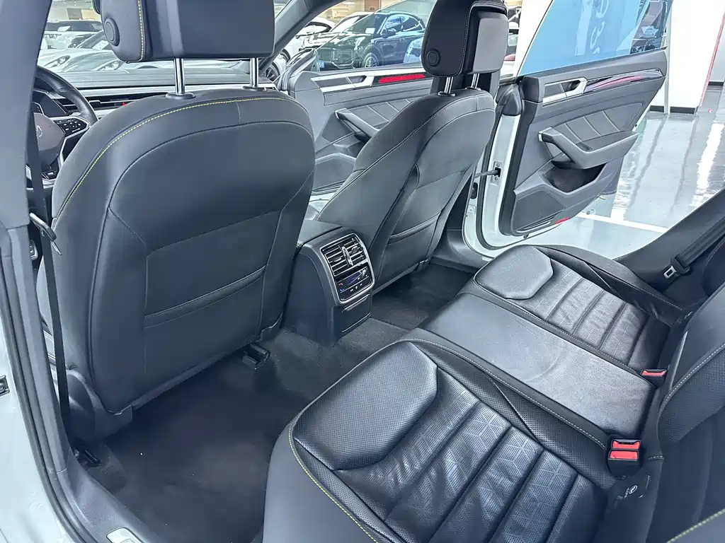 Volkswagen CC — миниатюра 12