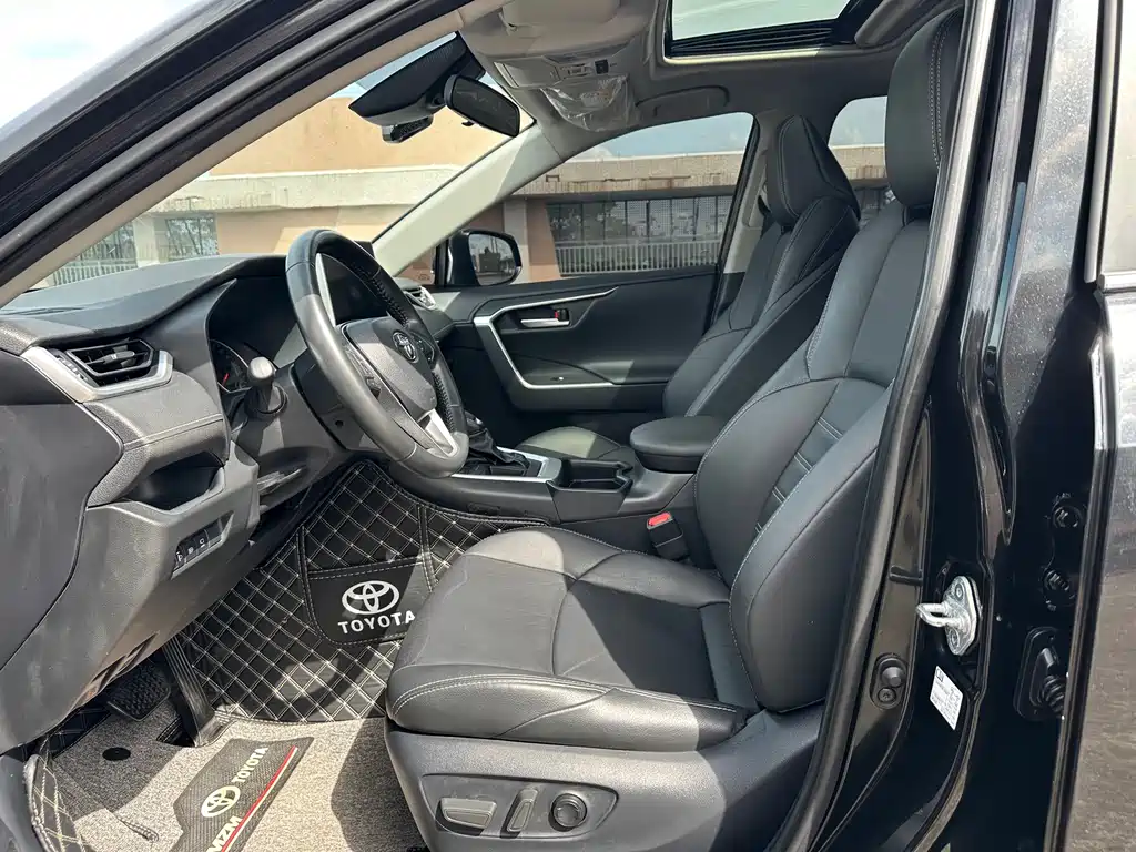 Toyota Wildlander 2023 2.0L CVT Luxury PLUS