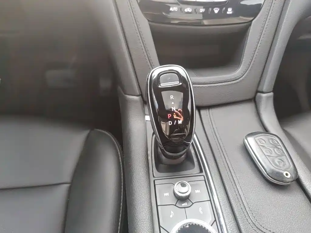 Cadillac XT6 — миниатюра 14