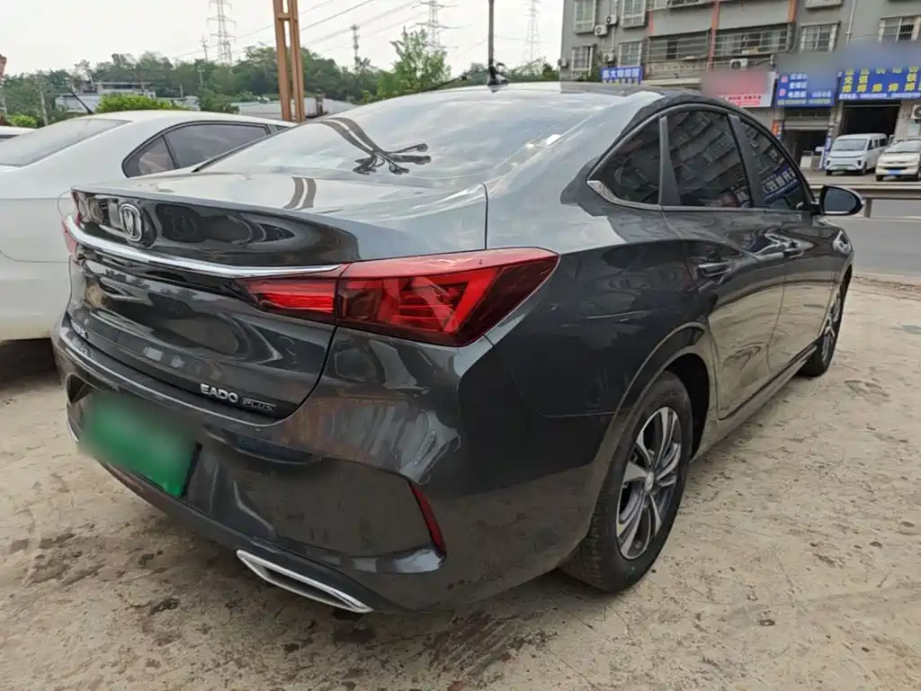 Changan Eado — миниатюра 7