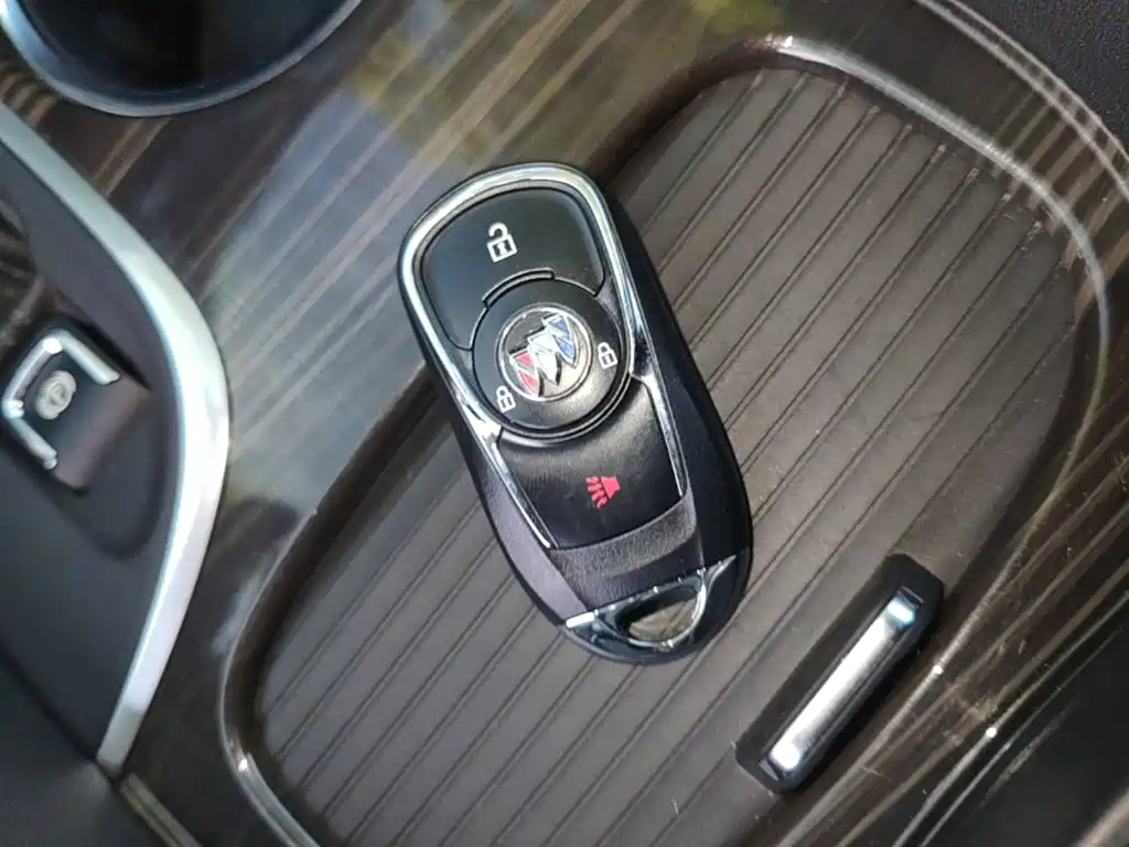 Buick Envision Plus — миниатюра 9