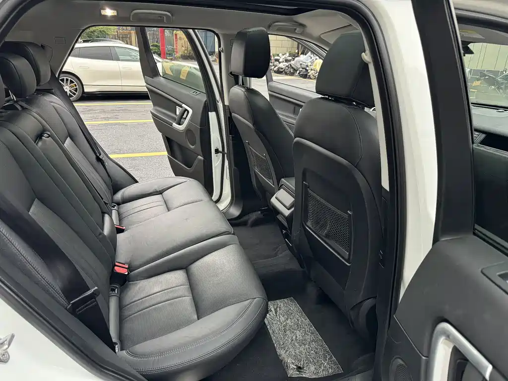 Land Rover Discovery Sport — миниатюра 13