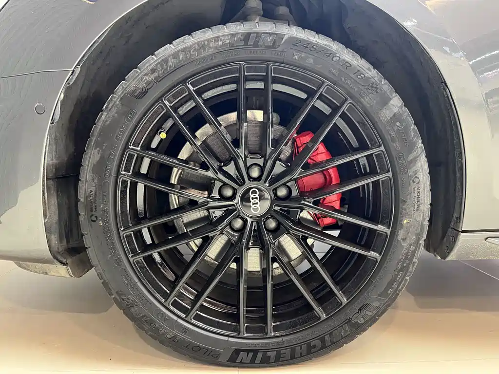 Audi A4L 2020 40 TFSI Luxury