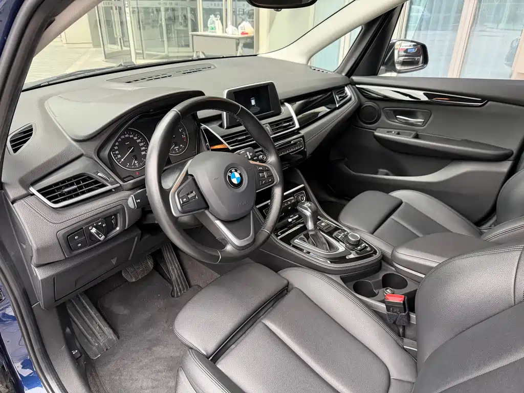 BMW 2 SERIES STATION WAGON