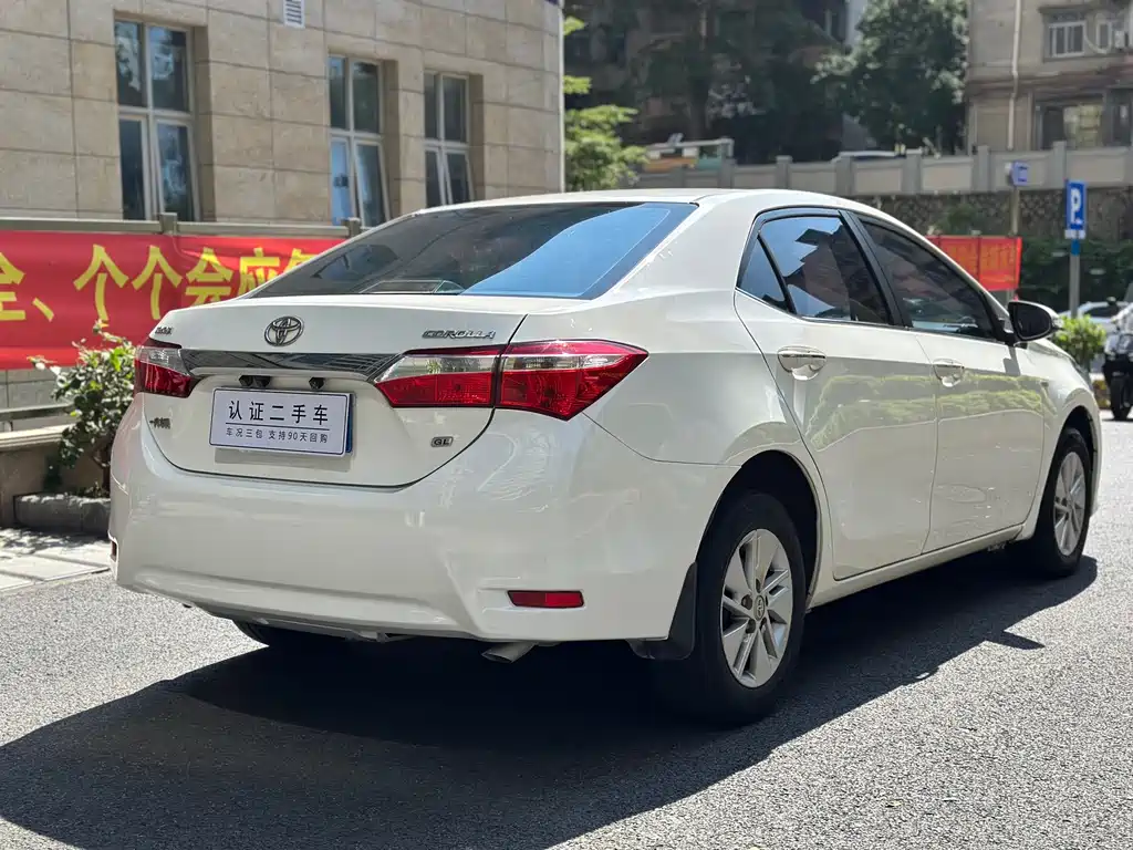 Toyota Corolla — миниатюра 10