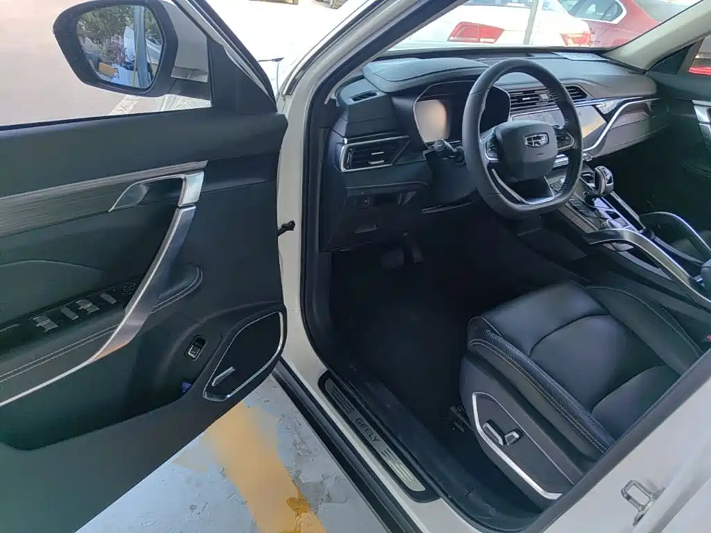 Geely Boyue — миниатюра 16