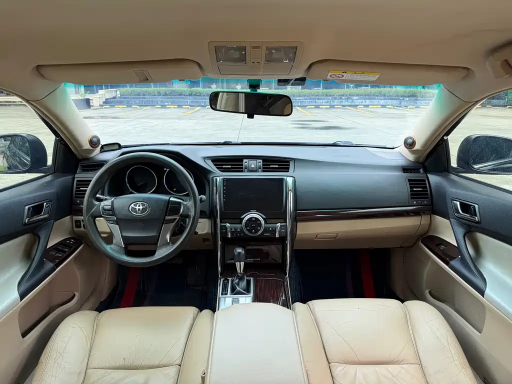 Toyota Reiz 2.5S Grace Essence Edition, фото 5