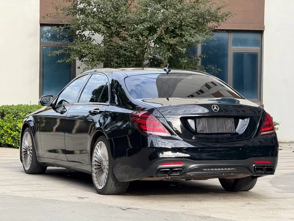 Mercedes-Benz S-Class — миниатюра 7