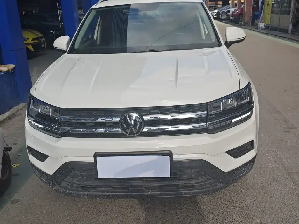 Volkswagen Tharu — миниатюра 2