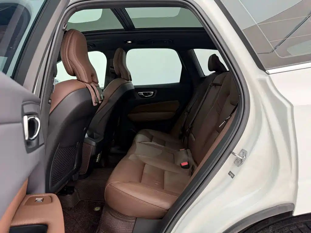 Volvo XC60 — миниатюра 19