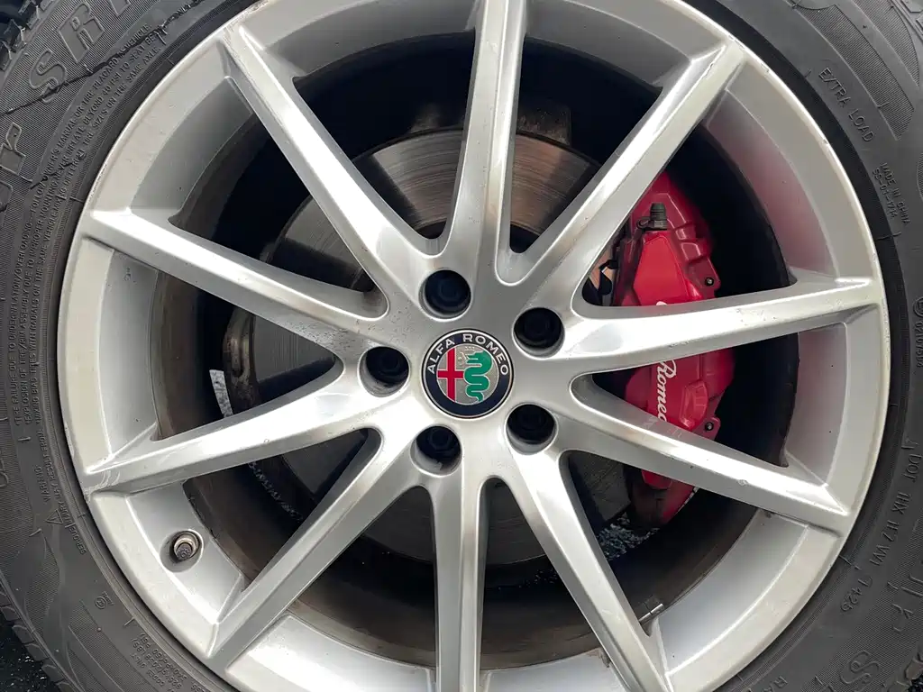 Alfa Romeo Stelvio — миниатюра 14