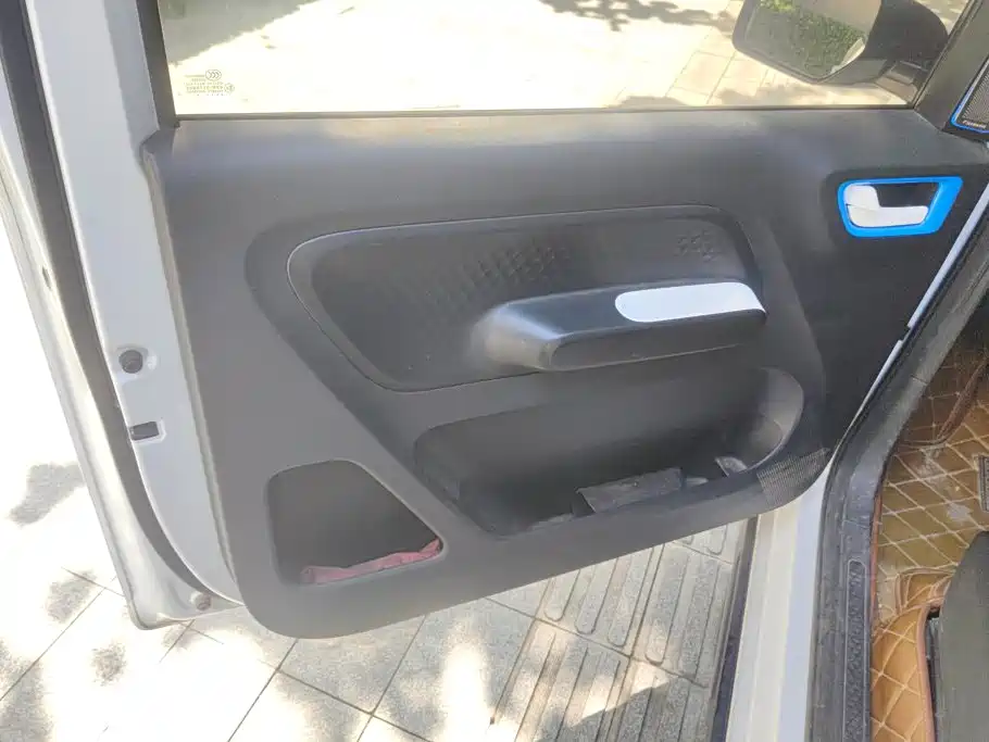 Wuling MINIEV — миниатюра 7