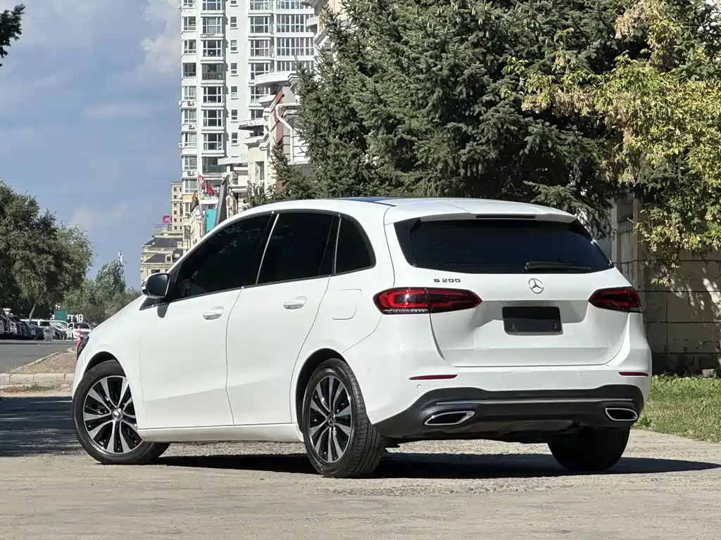 Mercedes-Benz B-Class — миниатюра 8