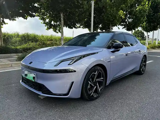 2025 Lynk & Co 07